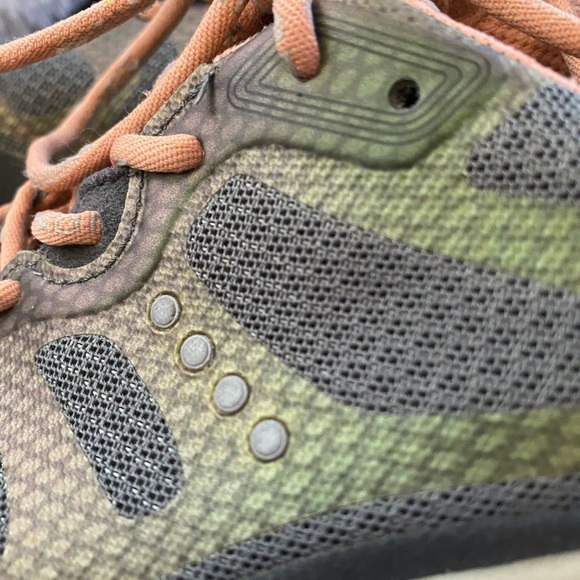 ECCO WOMENS BIOM FJUEL LOW TOP SNEAKER - Picture 9 of 16